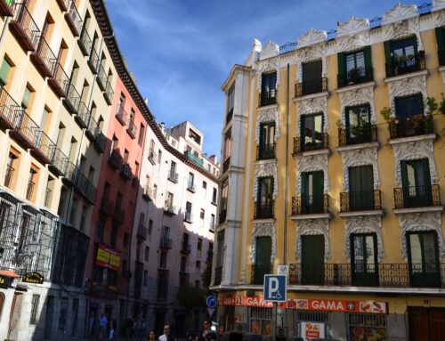 Limpieza de pisos turísticos en Madrid: la nueva obligación para las comunidades de vecinos