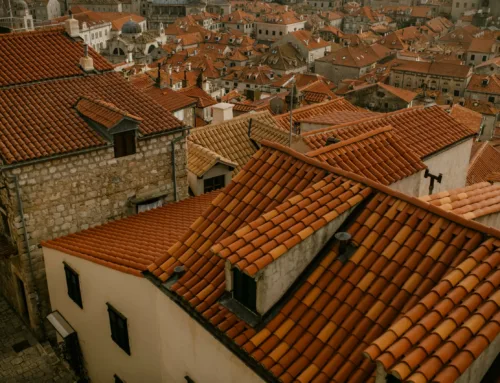 Derribo de cubiertas y tejados en Soria: guía completa para una demolición segura